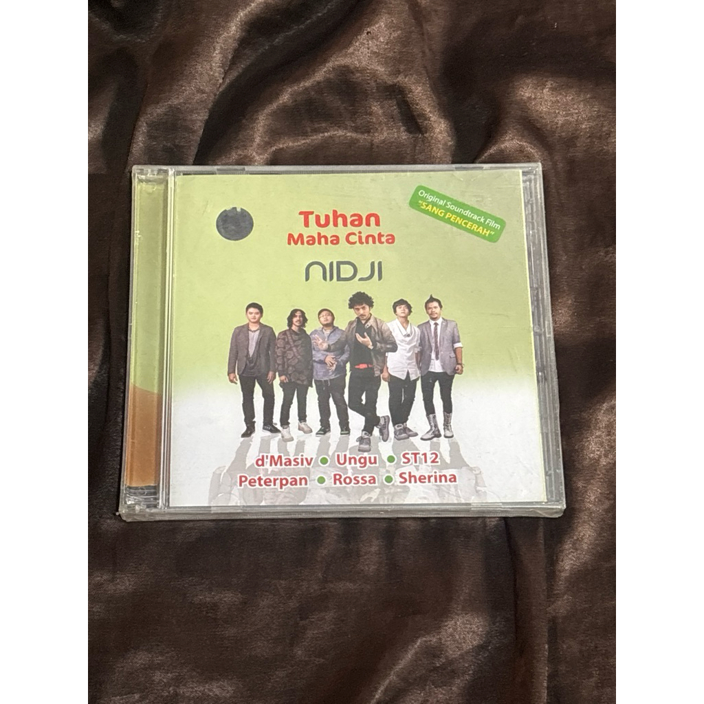 [VAA] CD ALBUM VA NIDJI UNGU PETERPAN ST12 SHERINA LETTO ROSSA DMASIV ORIGINAL (SEALED)