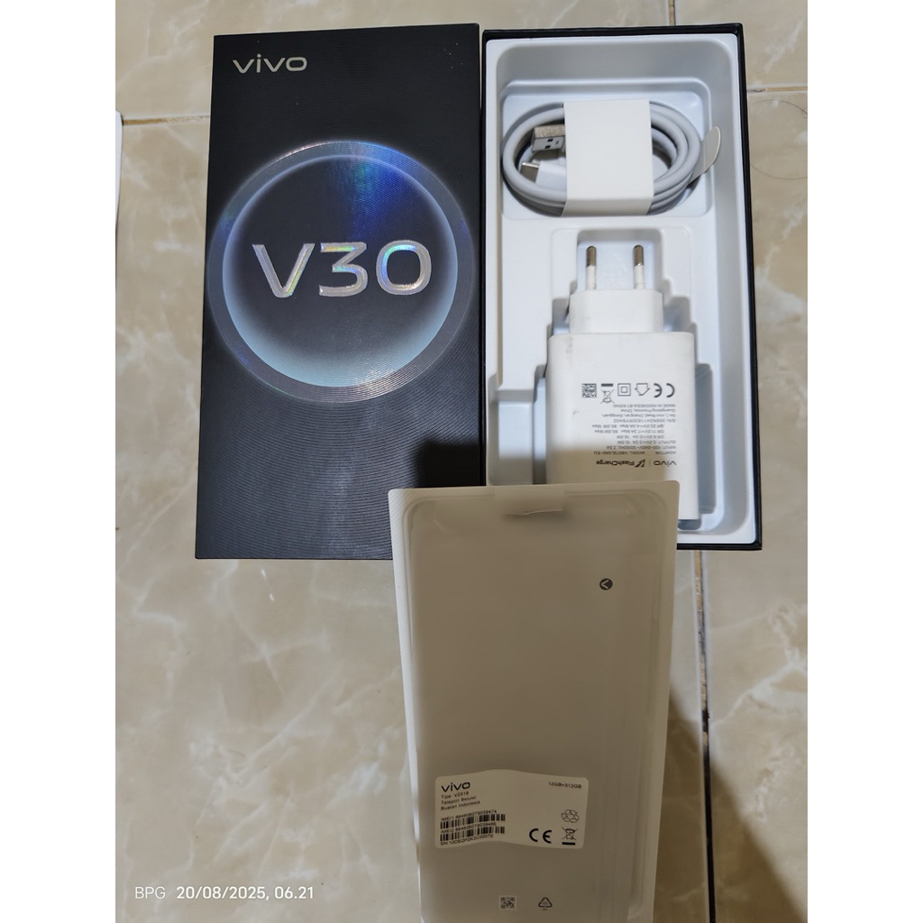 VIVO V30 12/512GB SECOND FULLSET