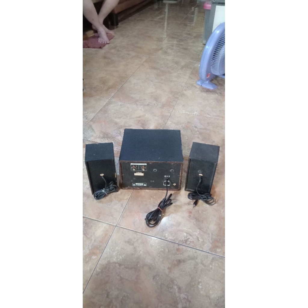 SPEAKER POWER UP AKTIF 2.1CH MULTIMEDIA SPEAKER SYSTEM SPU-0348 NORMAL UNTUK SPEAKER DI HP , LAPTOP