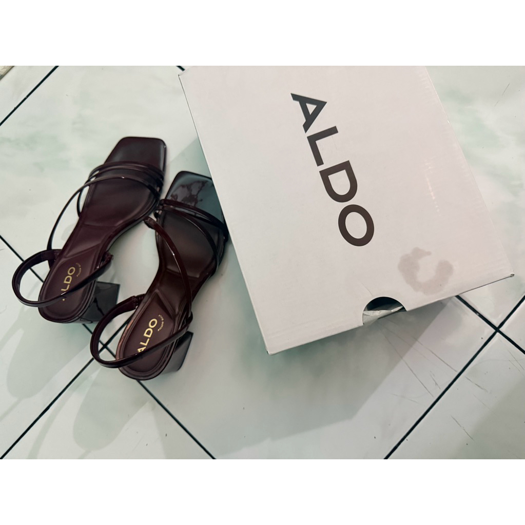 ALDO MAROON HEELS