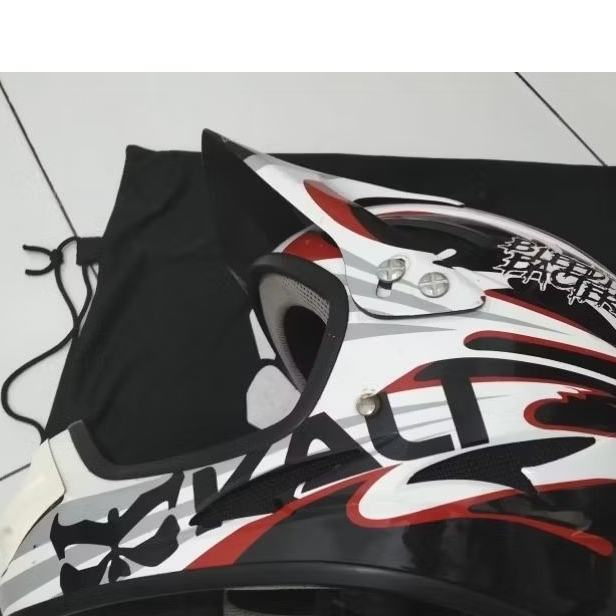 helm dh kali ukuran L