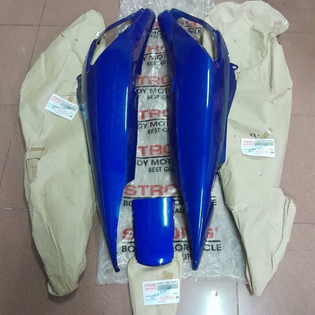 Cover Body Belakang Set Honda SUPRA X125 Lama New Biru Tua Strong