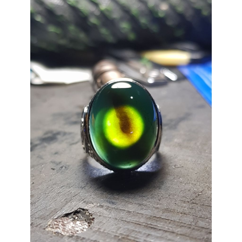 Cincin Bacan Coklat Merah Natural Kristal