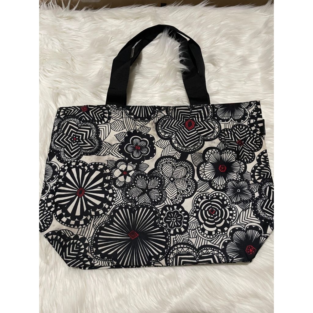 totebag limited uniqlo x marimekko original second / tas wanita marimekko x uniqlo motif hitam putih