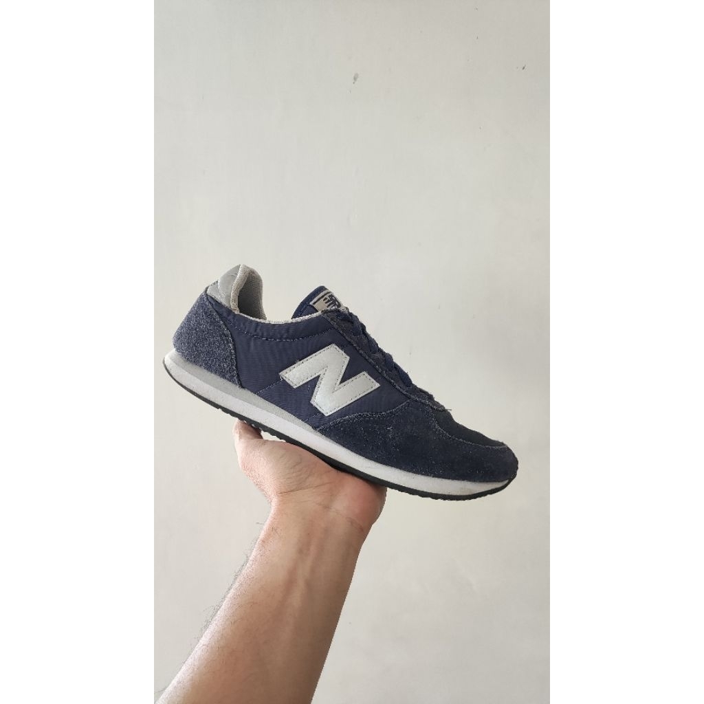 Sepatu NB 220 second