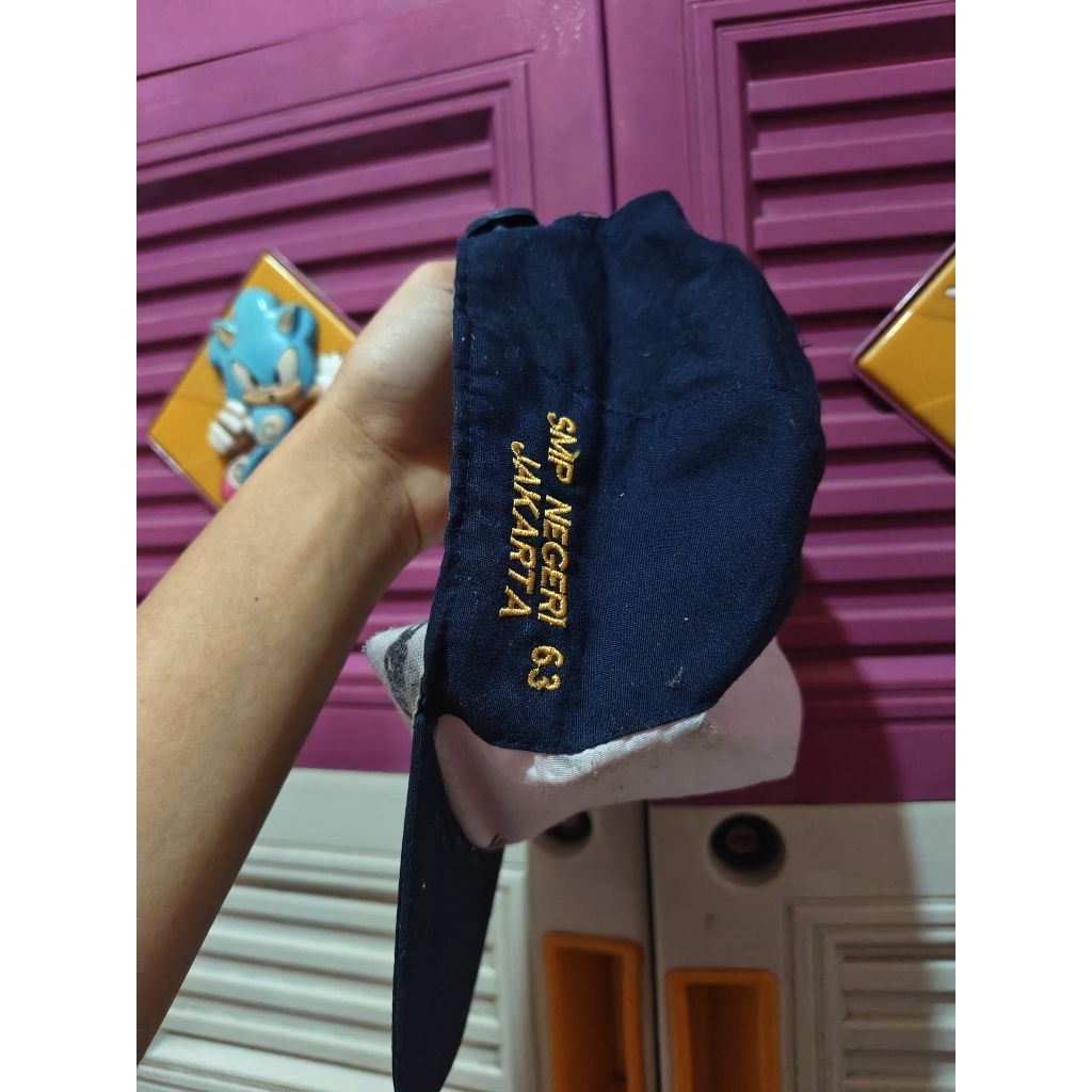 Prelovedku / Topi Sekolah SMP