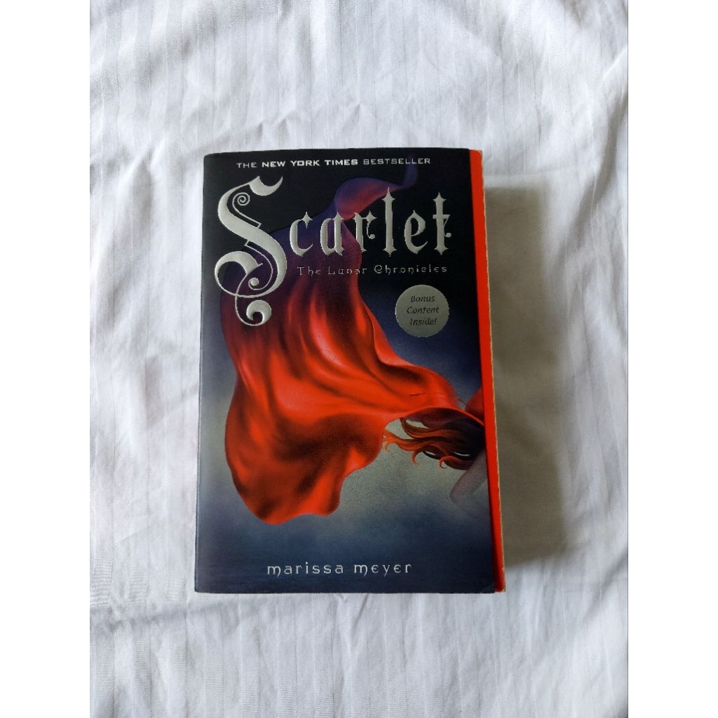 The Lunar Chronicles - Scarlet