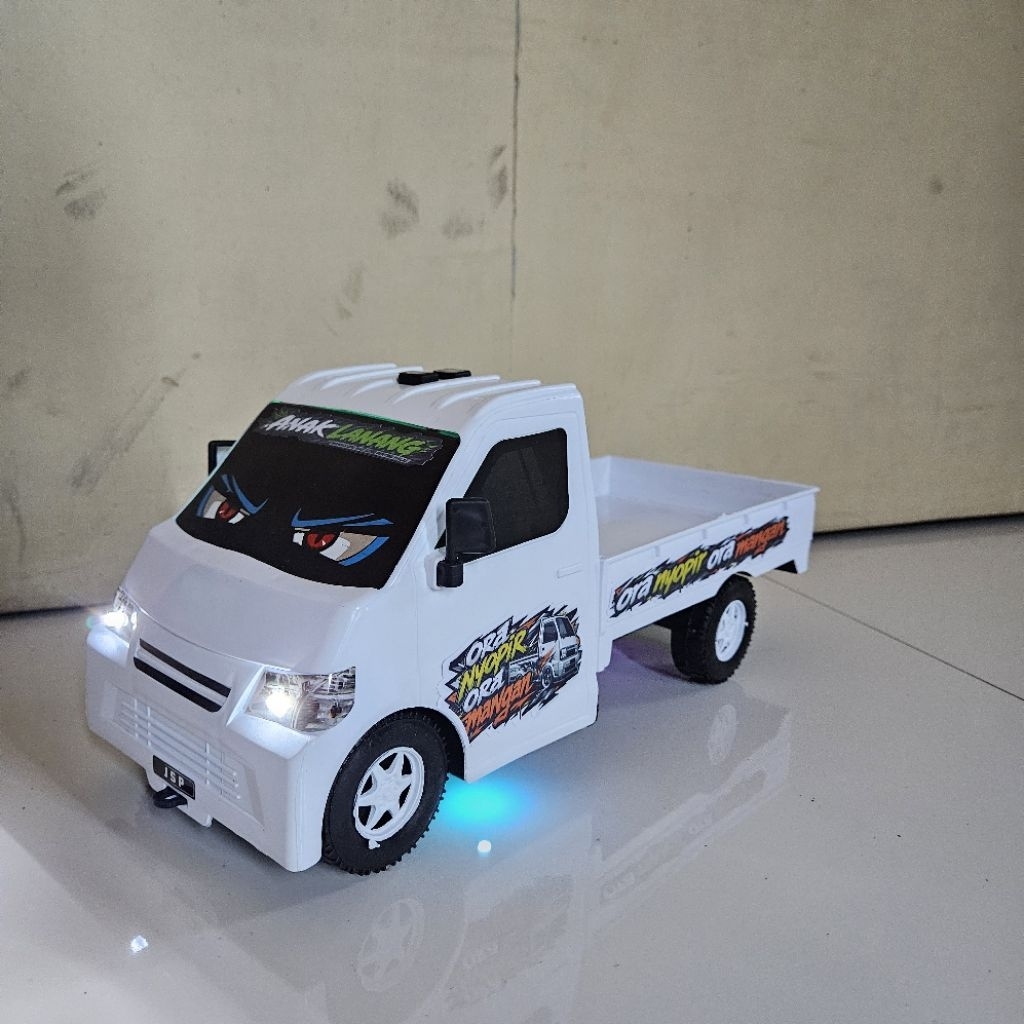 Stiker mainan miniatur pickup granmax