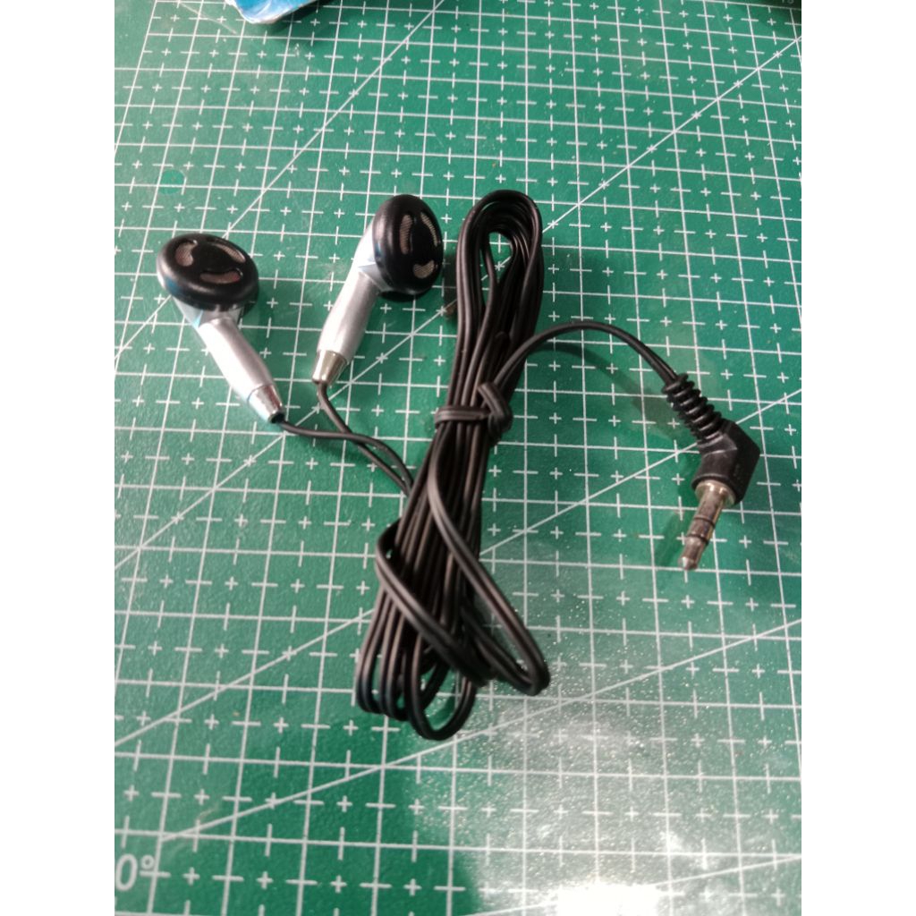 Headset Clarion CL-E285 barang sesuai foto, belum di uji