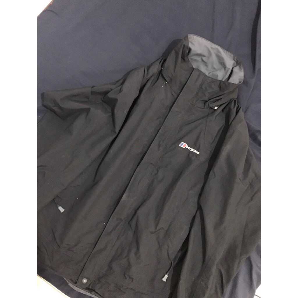 jaket gunung berghaus