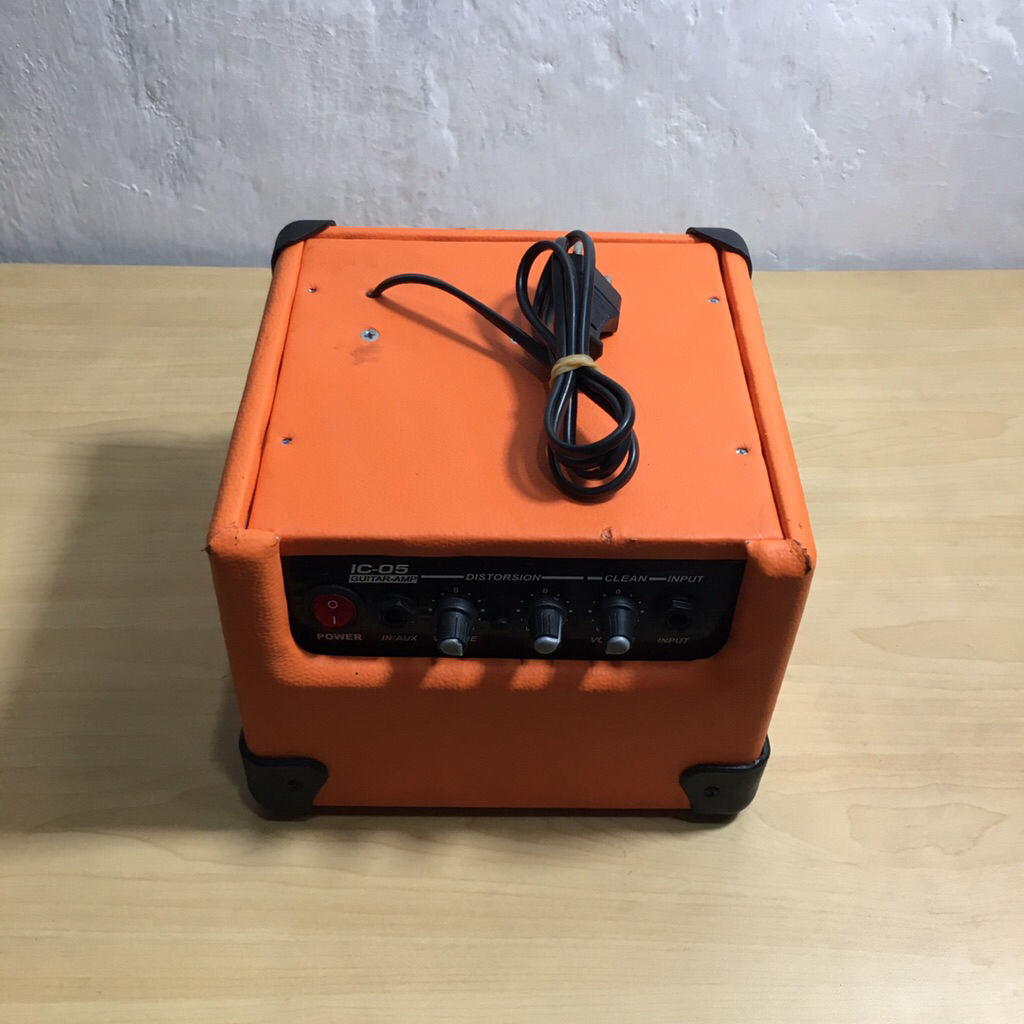 Ampli Mini Gitar Dan Bass Akustik Elektrik Ukuran 4 Inch