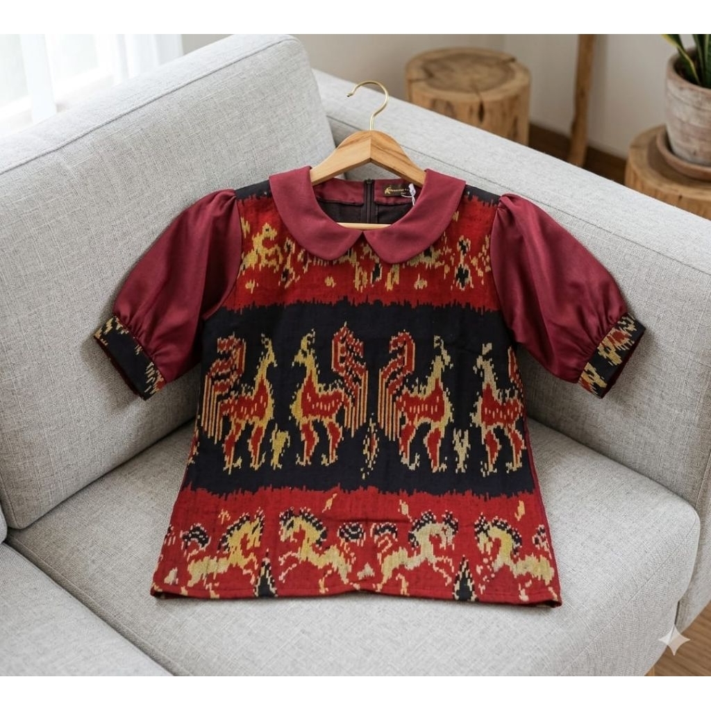 Blus Tenun Ethnic Motif Sumba warna Merah Marun