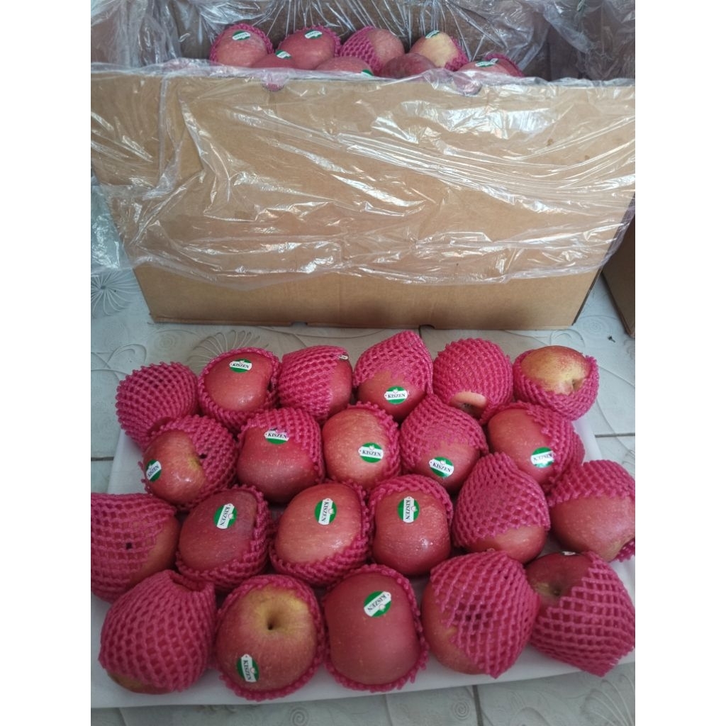 Apel Fuji size 100 isi 6 1kg