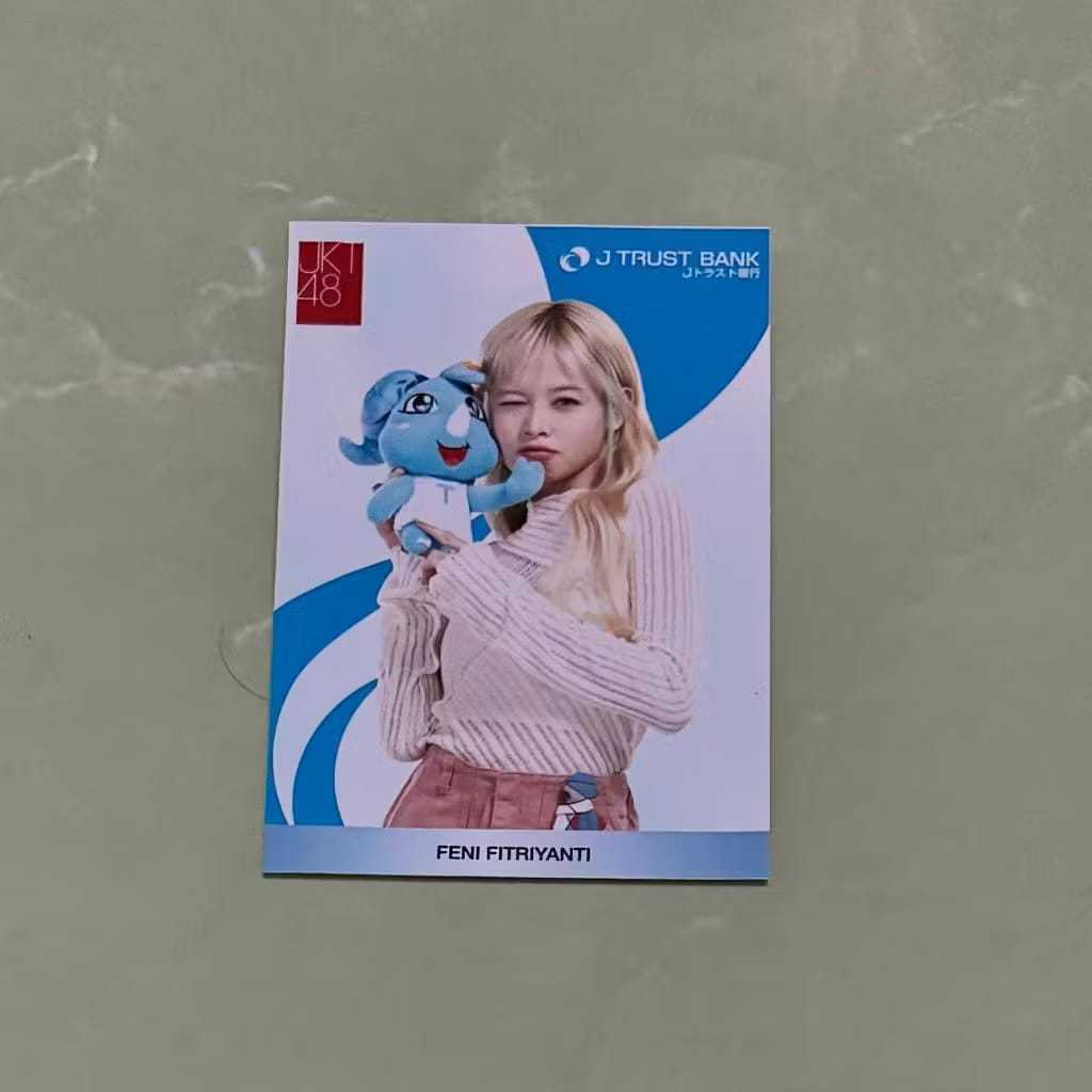 Photopack Feni JKT48 X Jtrust Bank