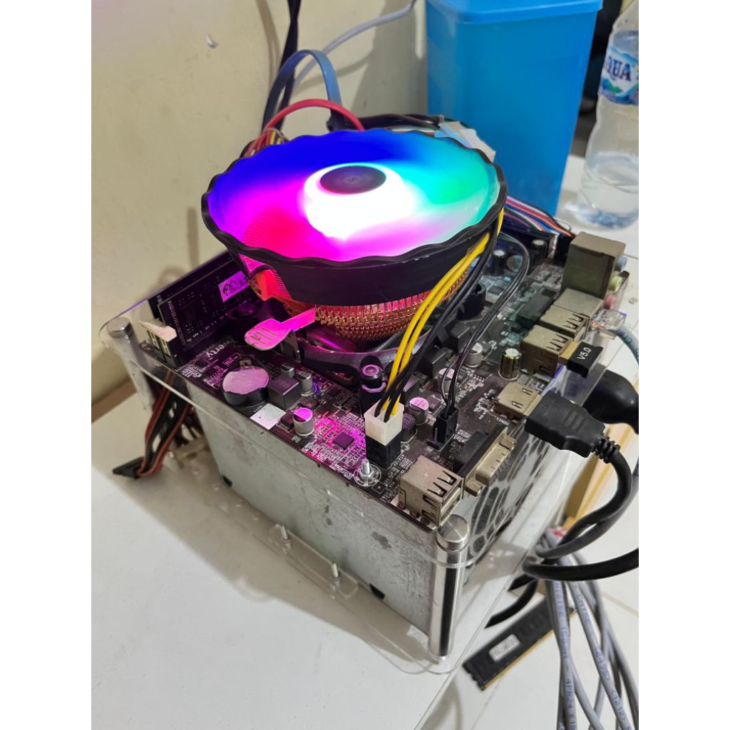 PC RAKITAN MODEL CASING TERBUKA BAHAN AKRILIK
