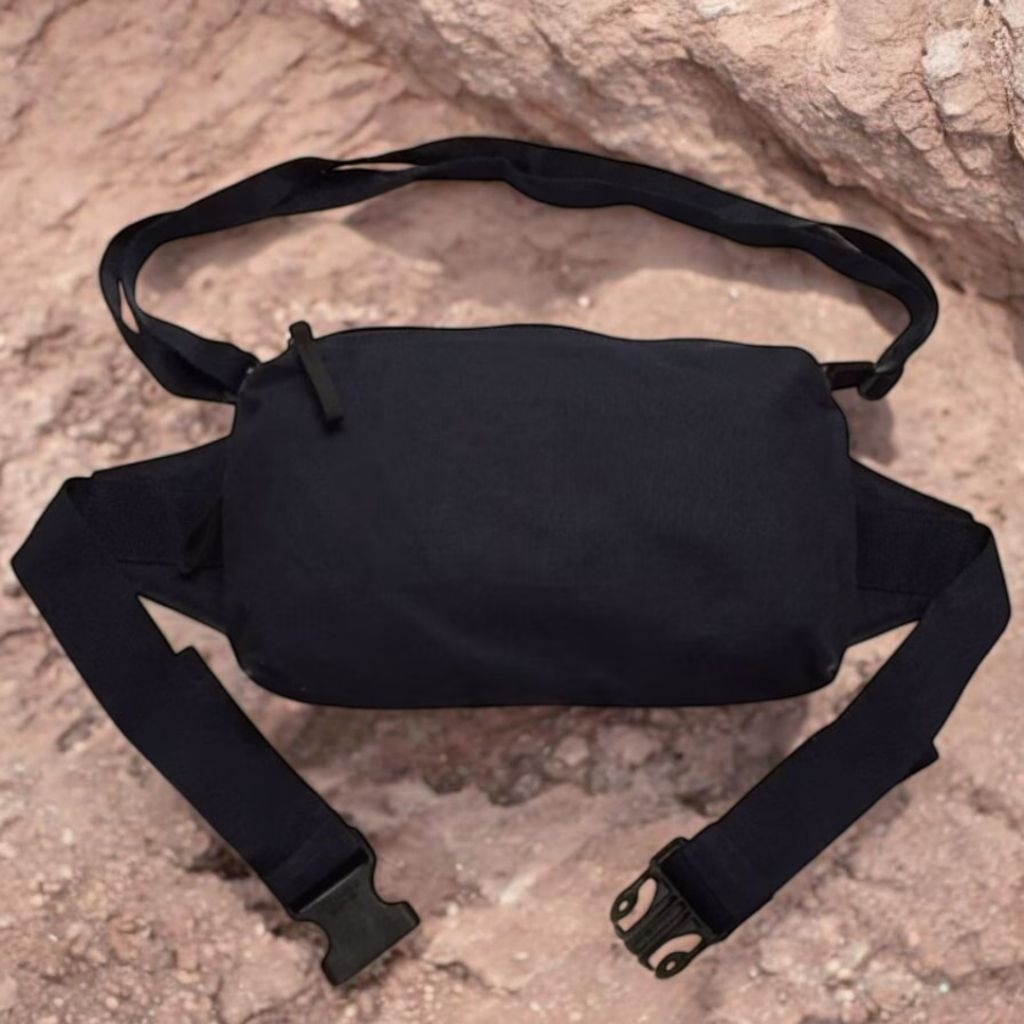 TAS BRANDED ORIGINAL X SECOND BRANDED (UNIQLO)