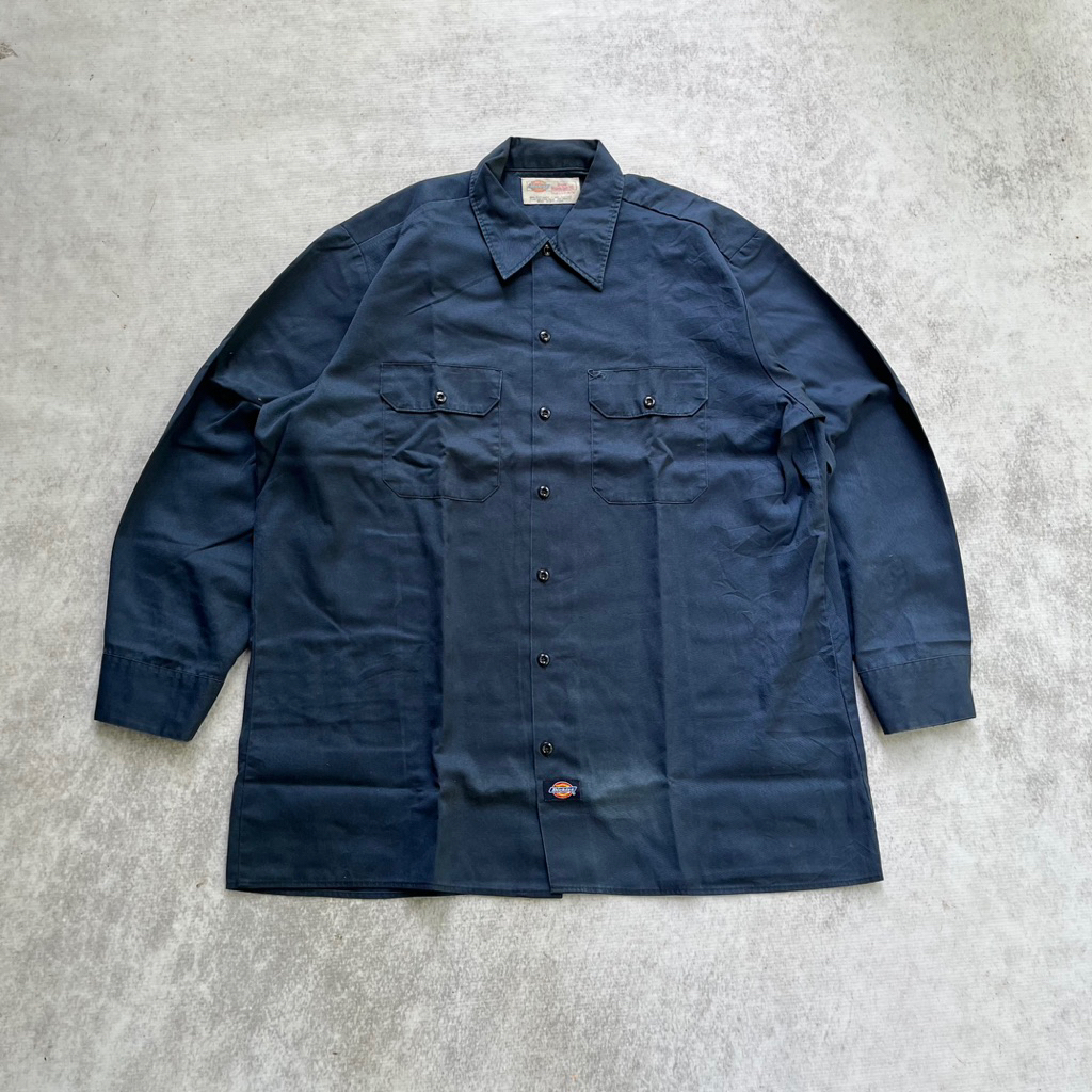 Ready Workshirt D!ck!es  Size : XL Panjang : 82 Lebar : 67 Kondisi : 95%  Minus : -