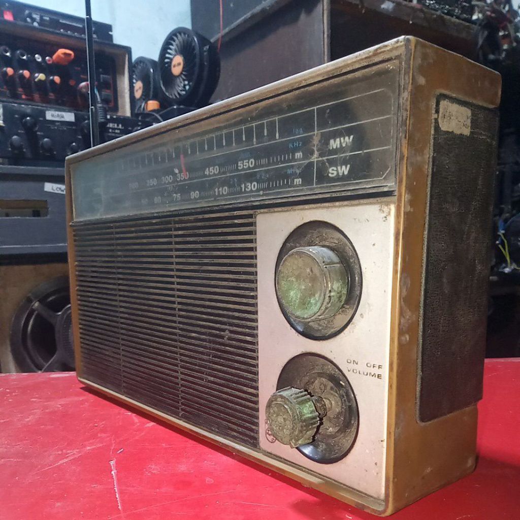 radio philip MW dan SW vintage /pajangan