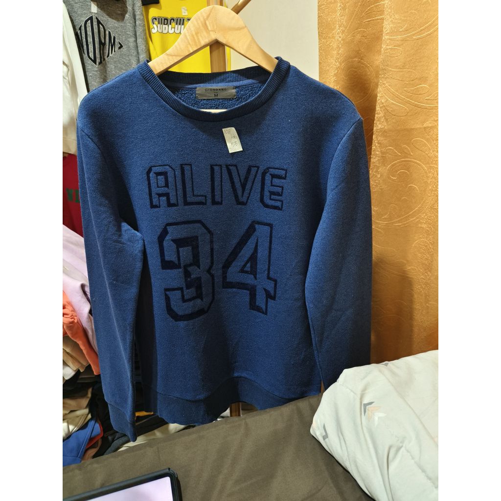 crewneck second Giordano