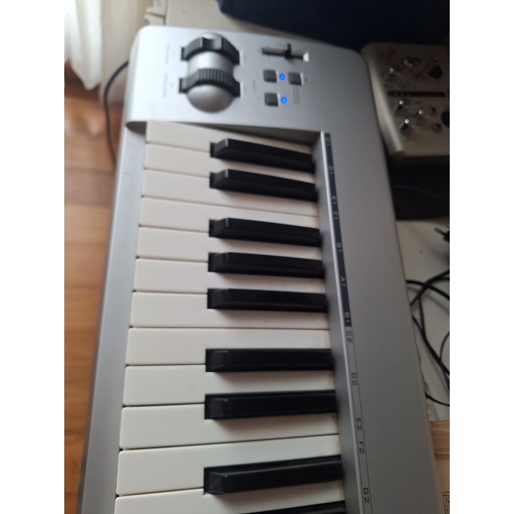 m audio keystation 61 keys