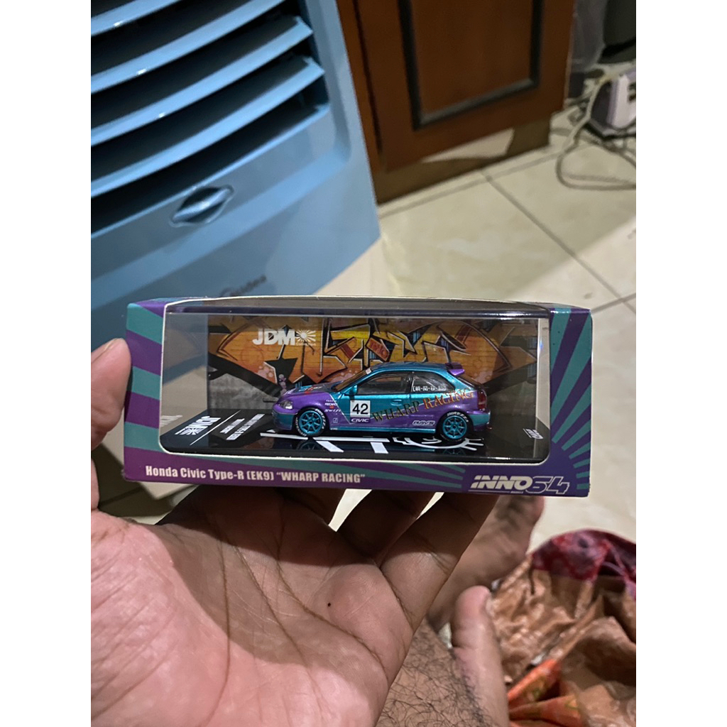 Inno64 Honda Civic type-R EK9 “Wharp Racing”