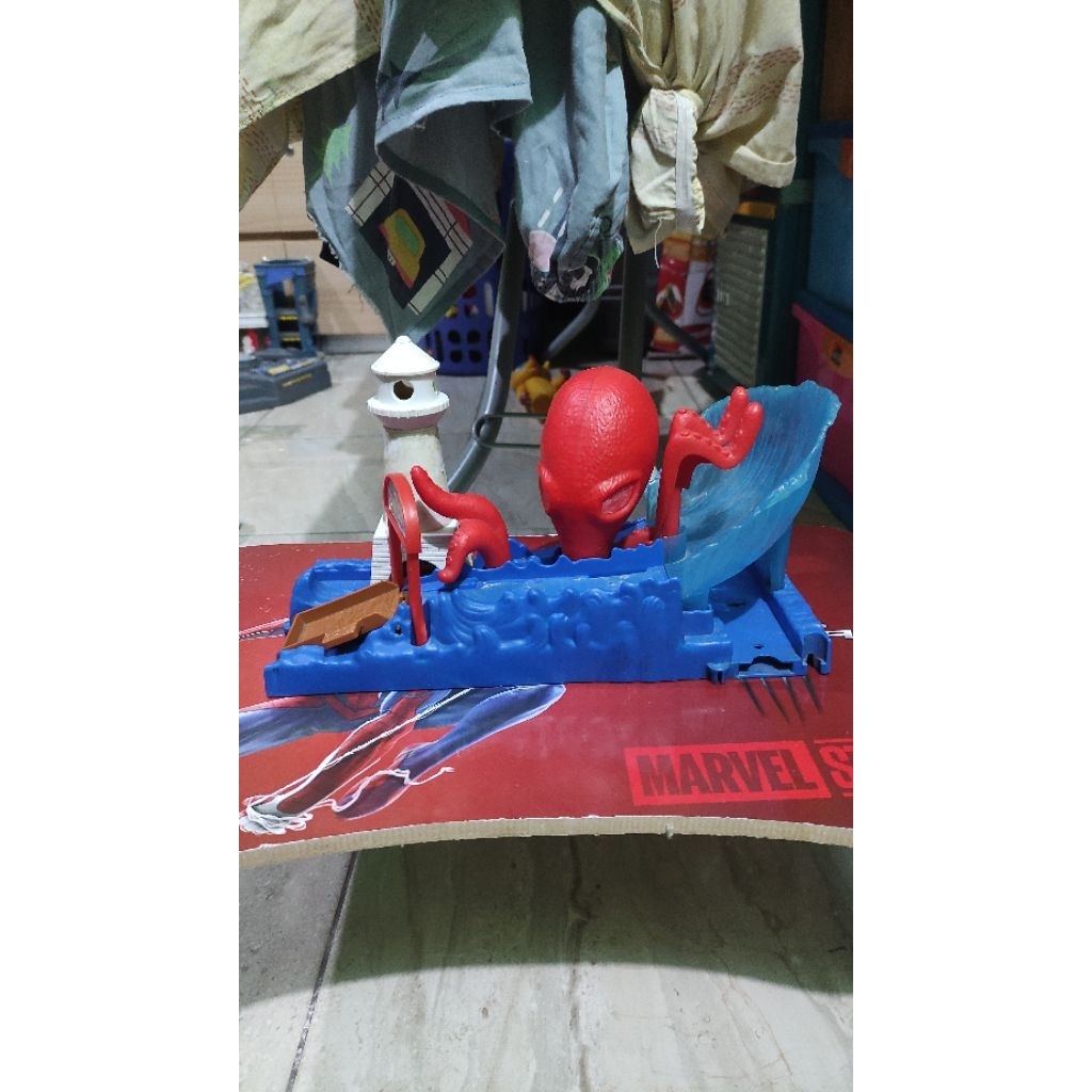 diorama hot wheels octopus