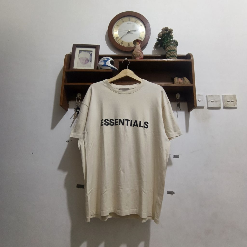 Tshirt ESSENTIALS size XL