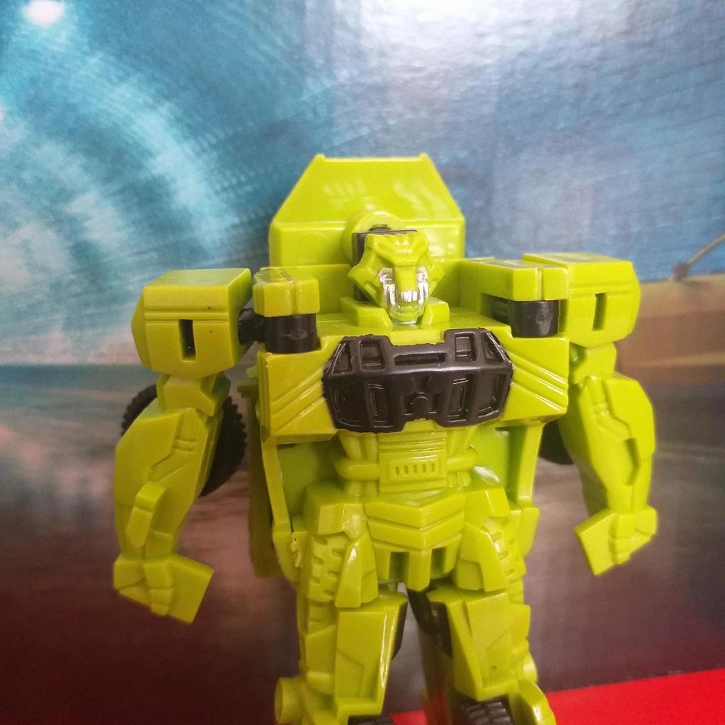 Transformers Legend Class Ratchet Non Ori