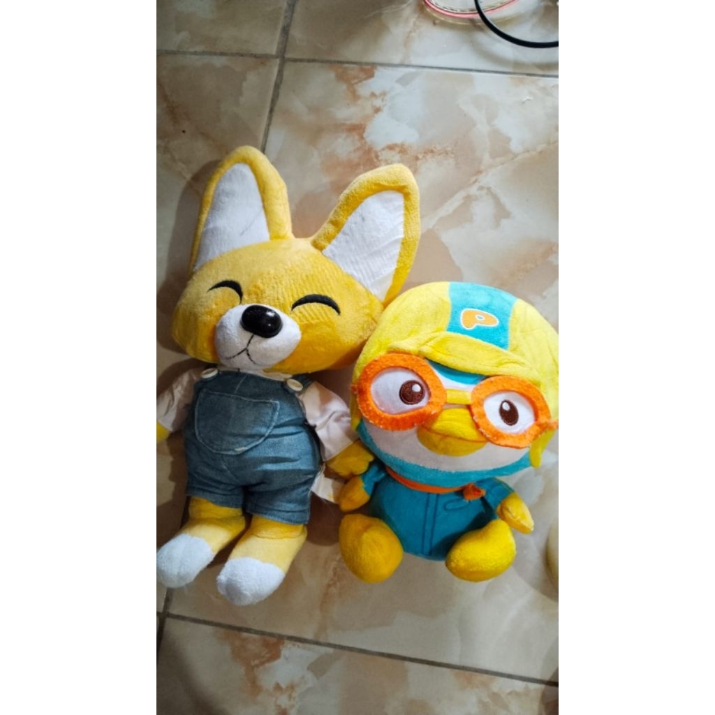 Berdua Boneka Pororo dan Eddy
