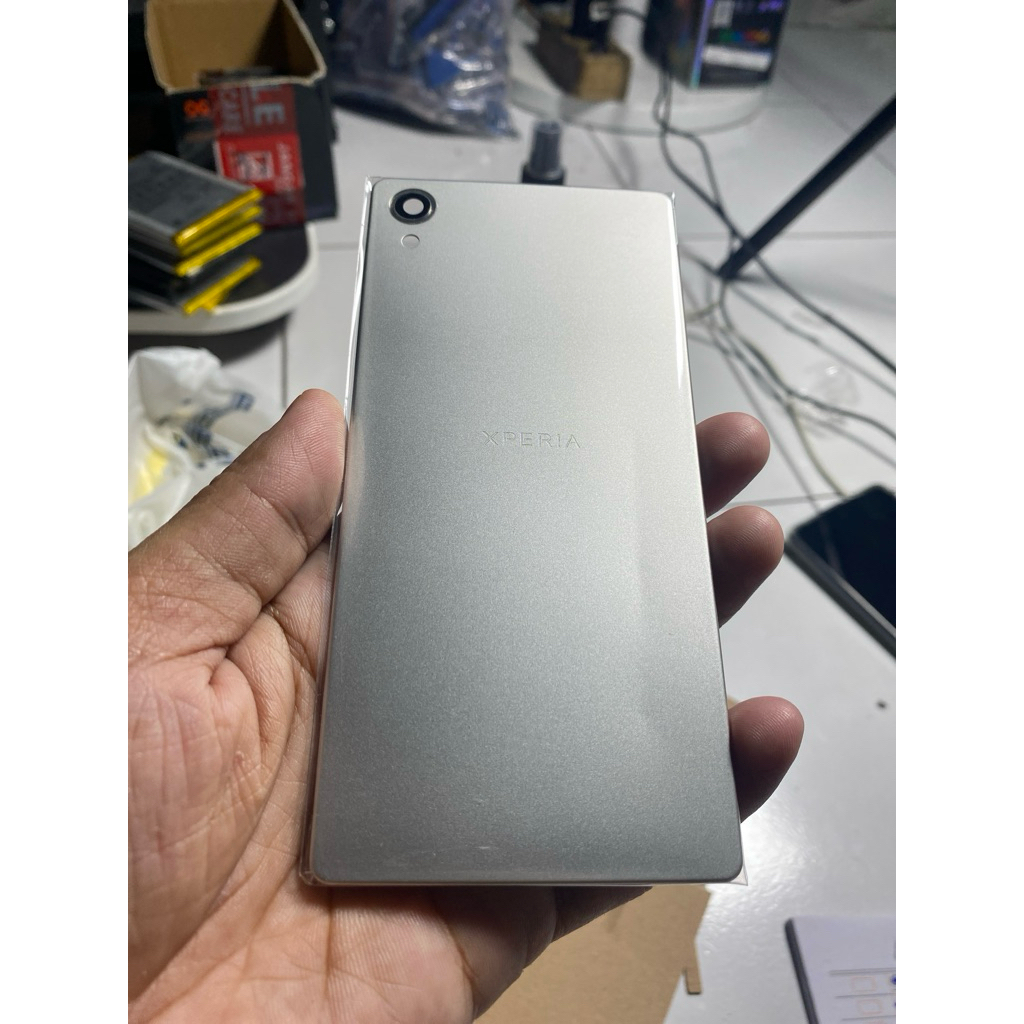 BACKDOOR - BACK CASING FOR SONY XPERIA X PERFORMANCE / XP SO-04H SOV33 TUTUP BELAKANG BACK DOOR
