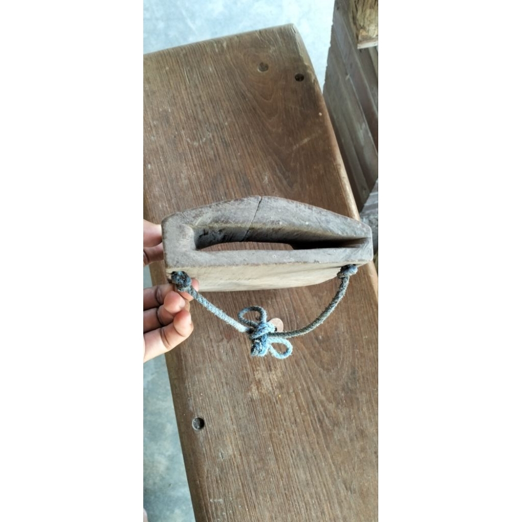 Eklek/Cangklek/tempat sabit