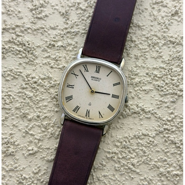 Dresswatch Jam tangan Seiko Tank sq Roman dial Second Preloved