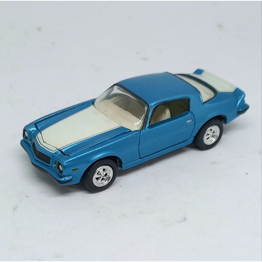johnny lightning 1975 chevrolet chevy camaro loose diecast 1/64 (t)