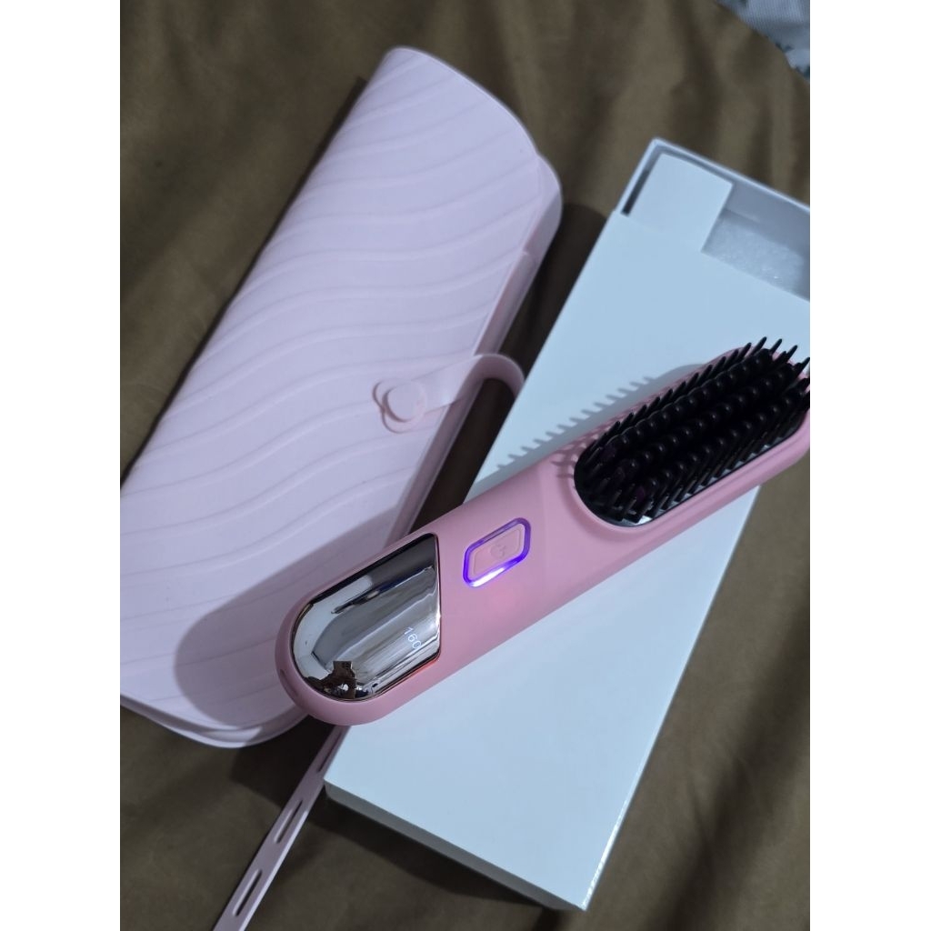 STYPRO Hair Straightener Brush - Dengan 4 Tingkat Pengaturan Dan Kontrol Suhu ST-4005 dan STYPRO Mat