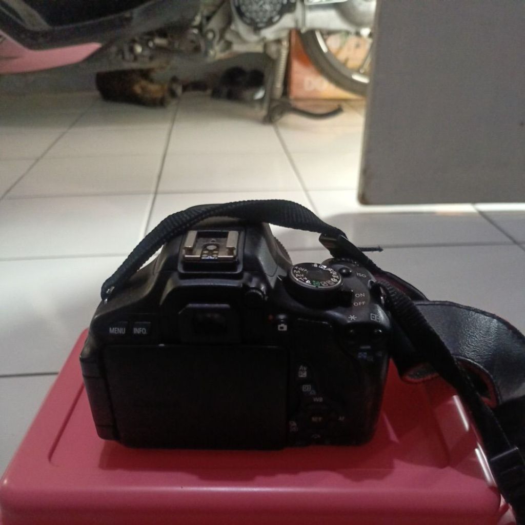 camera dslr canon 600D (second - vignet) +lensa fix youngnou