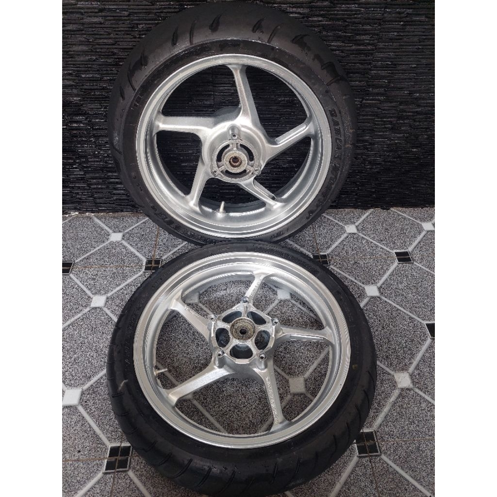 velg delkevic double disc ban battlax ninja 250 fi karbu z250