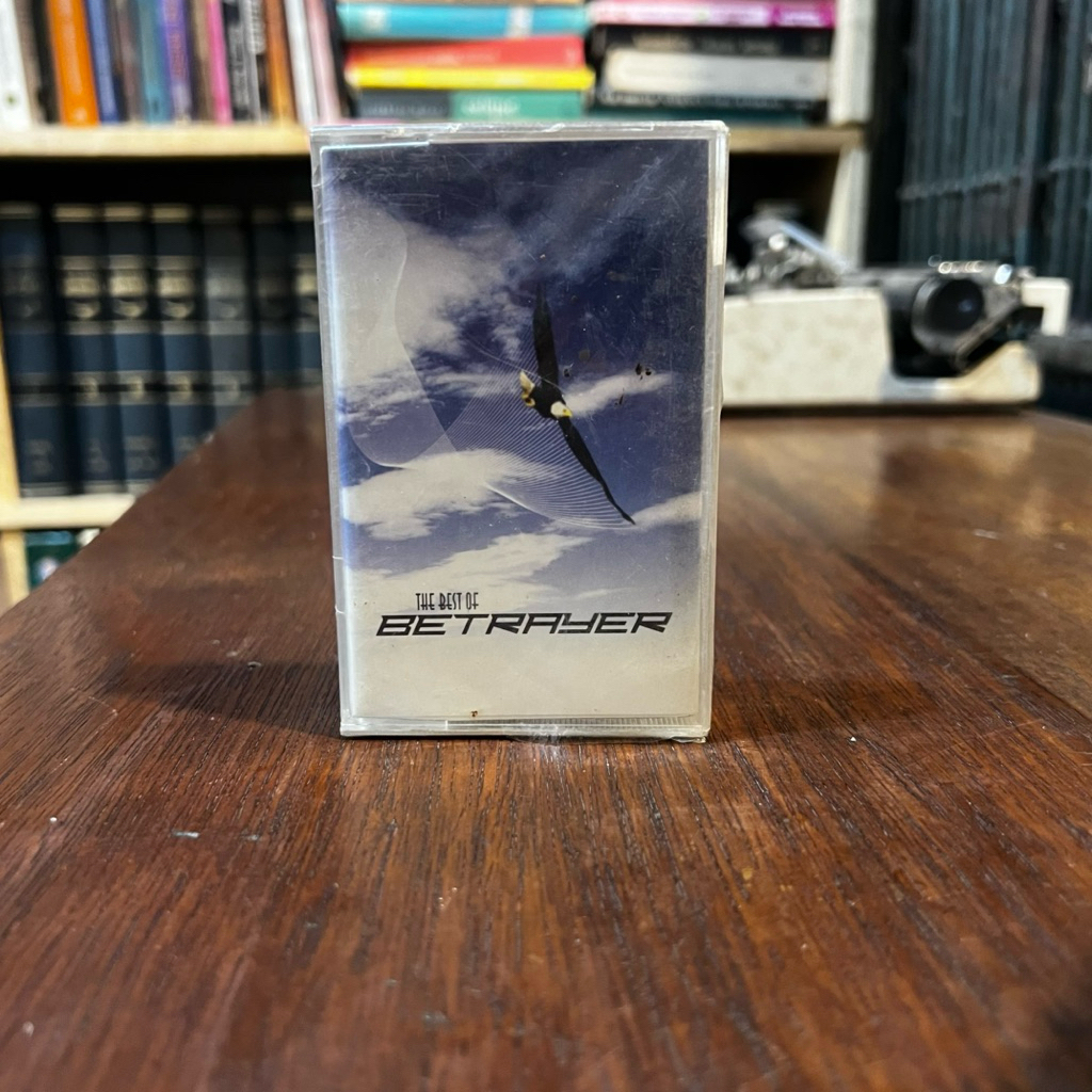 Kaset Pita The Best Of Betrayer