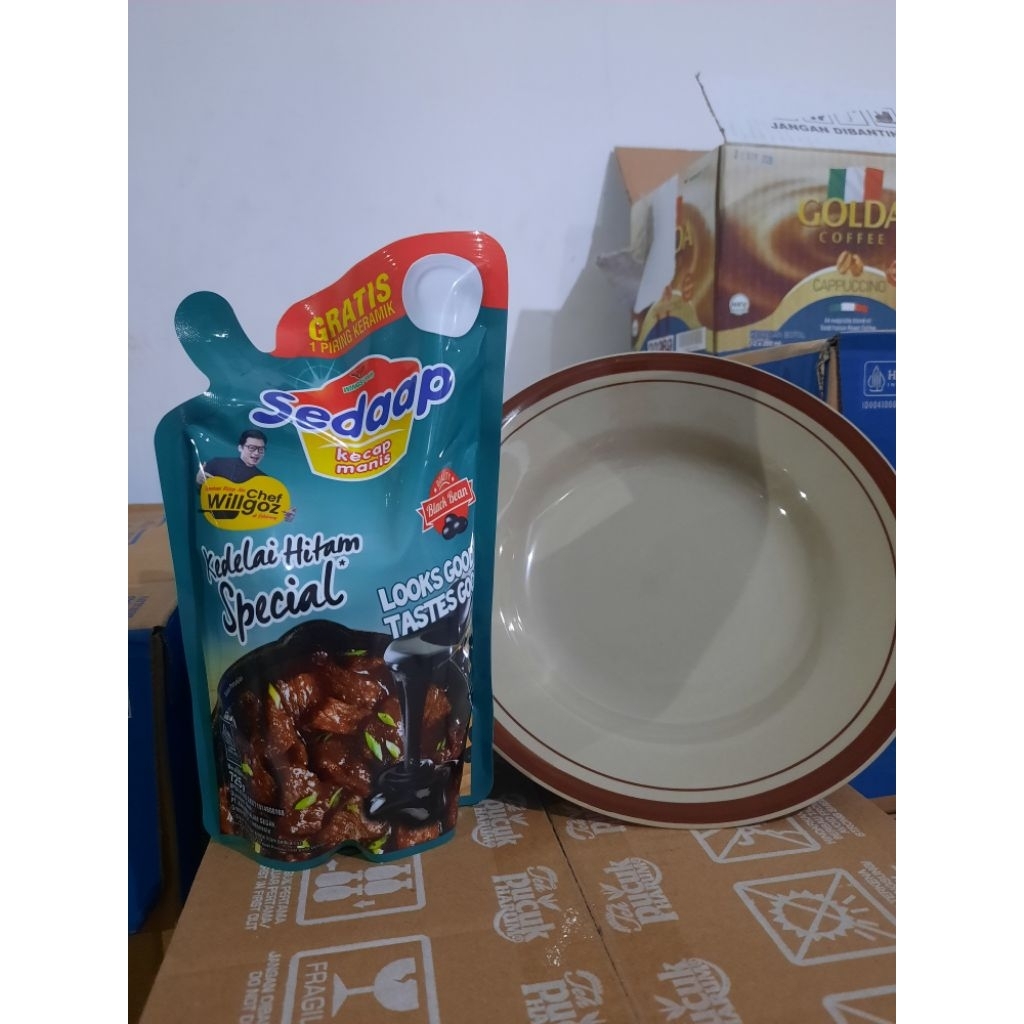 kecap sedap kedelai hitam refil 725g.( gratis piring keramik).