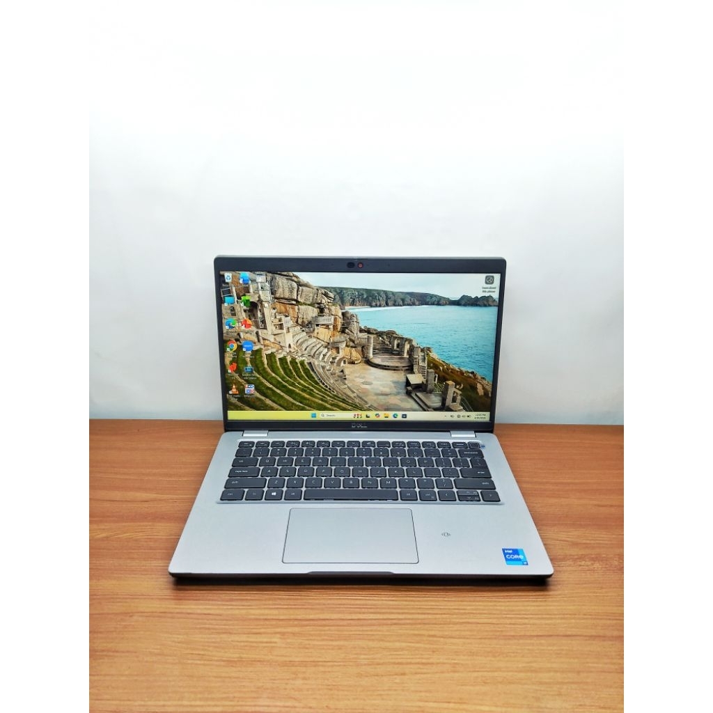 Laptop second Dell latitude 5420 Intel core i7 Gen 11 RAM 16GB SSD 256G VGA Intel urus Xe Graphics
