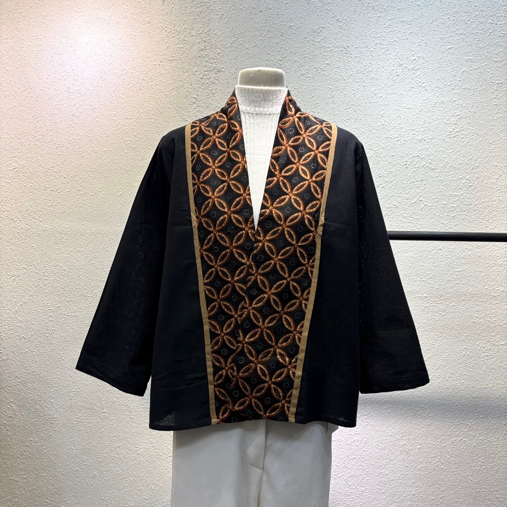 Outer Batik Wanita (LD 120)  -  Cardigan Lengan Panjang Motif Klasik Javanese Series
