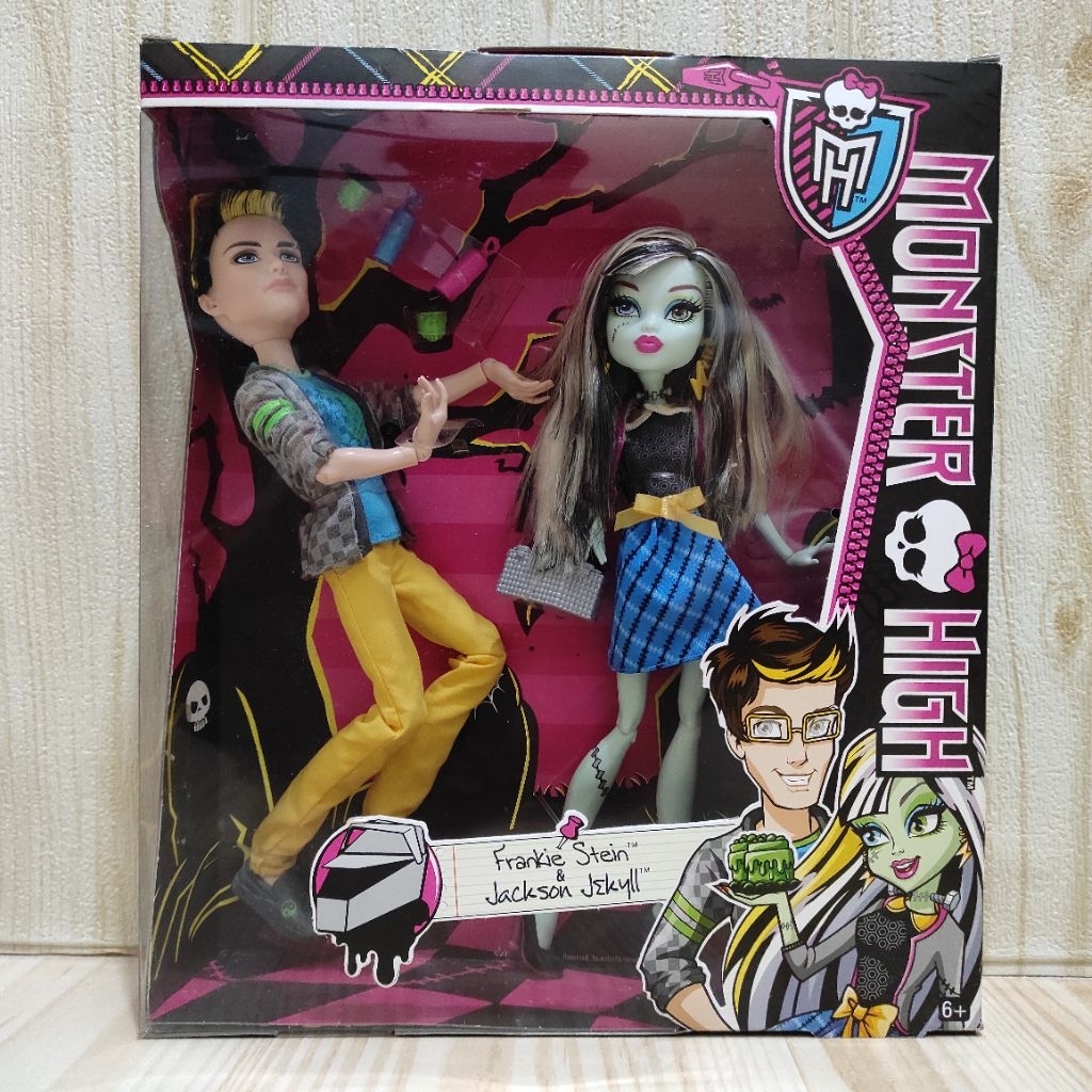 Monster High Picnic Casket Jackson Jekyll And Frankie Stein