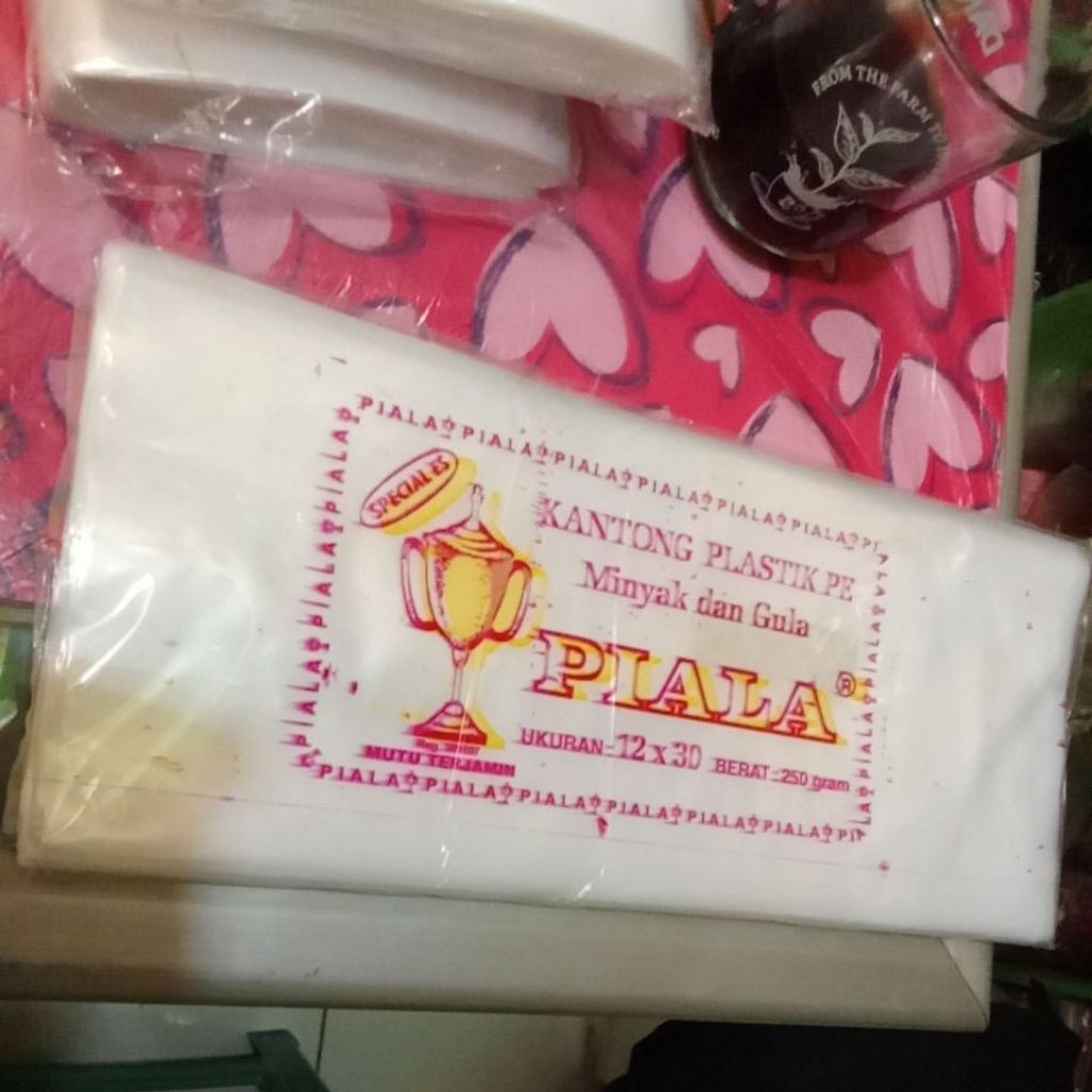 12x30 PE Piala 250gr