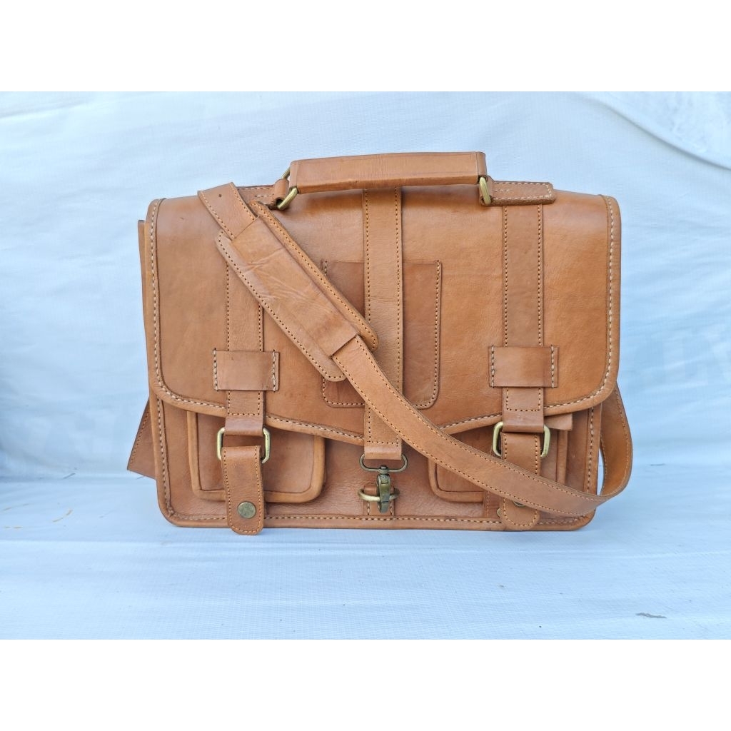 Tas selempang Masengger Bag Kulit Tan Nabati