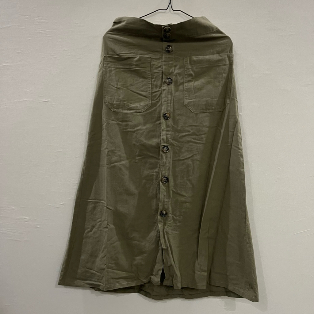 rok asthetic warna hijau army