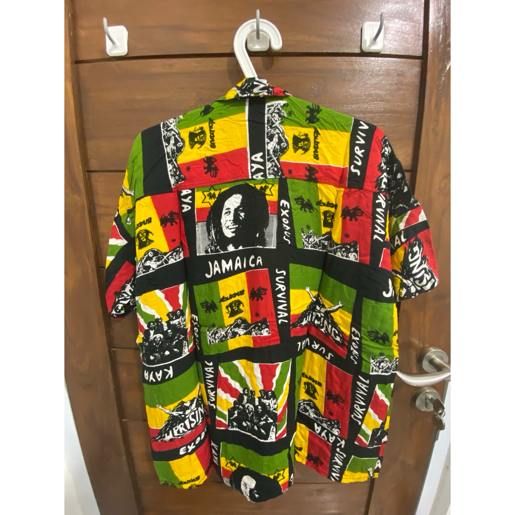 Kemeja pantai bob marley size M baju pakaian preloved very good condition