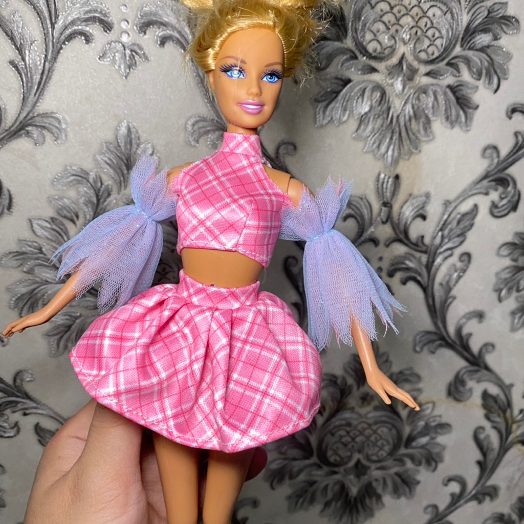 (sleeves only) handmade barbie odette doll sleeve