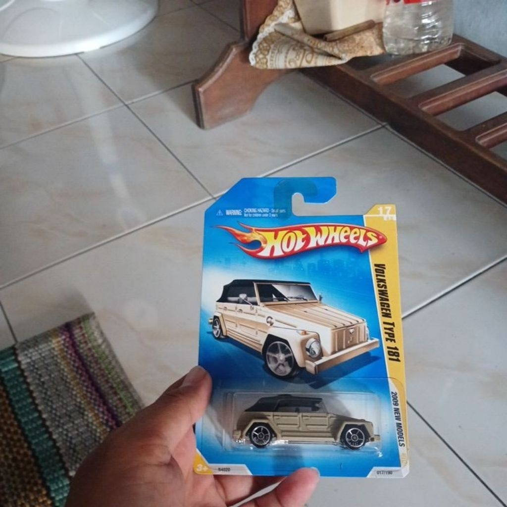 Hotwheels volkswagen type 181 2009 new Model