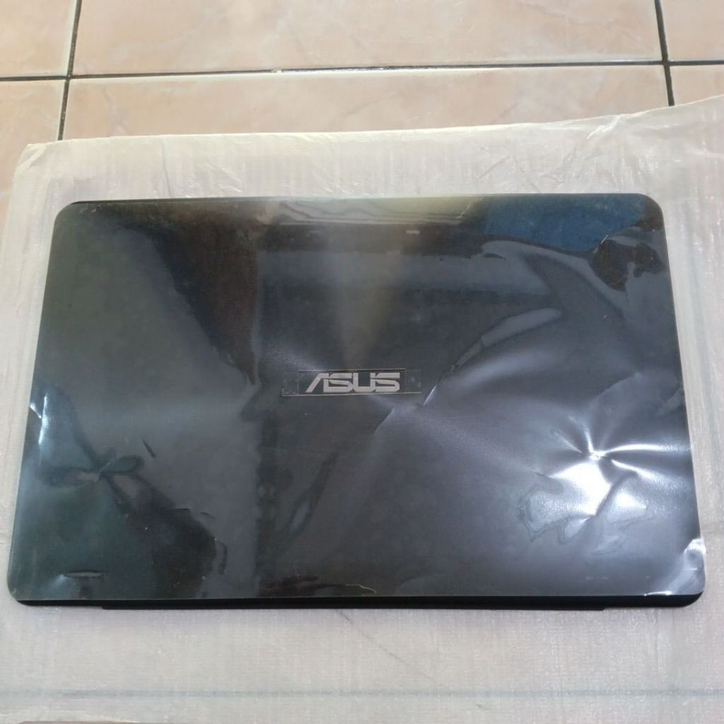 Casing Bagian Belakang LCD Laptop Asus X555 X555L A555 A555L