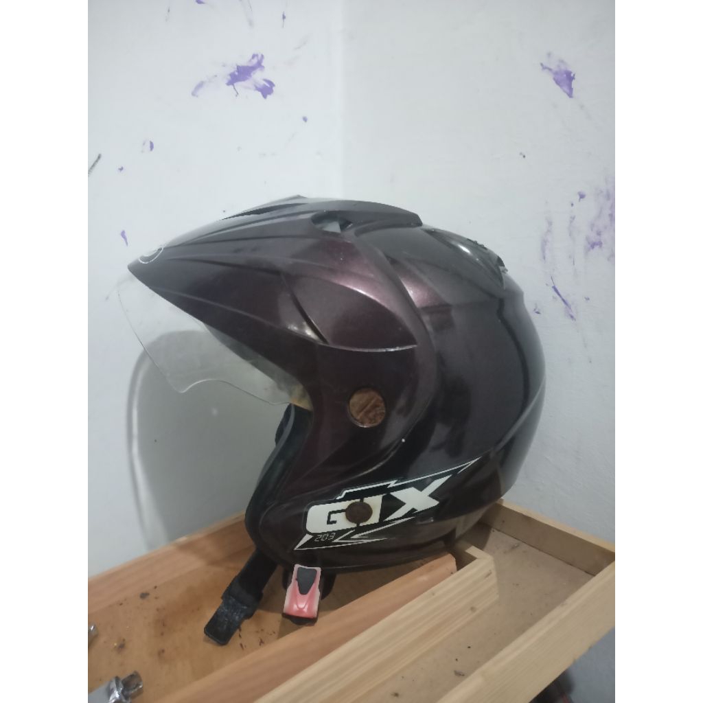 Helm Gix