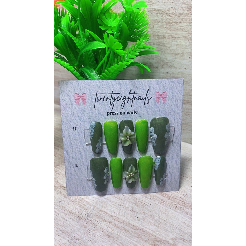 twentyeight - PRESS ON NAILS motif hijau bunga-bunga || kuku palsu cantik || fake nails simple